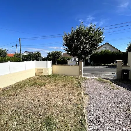 Auva - Sils Maison 48 M2 à 5 Minutes à Pied De La Apartamento