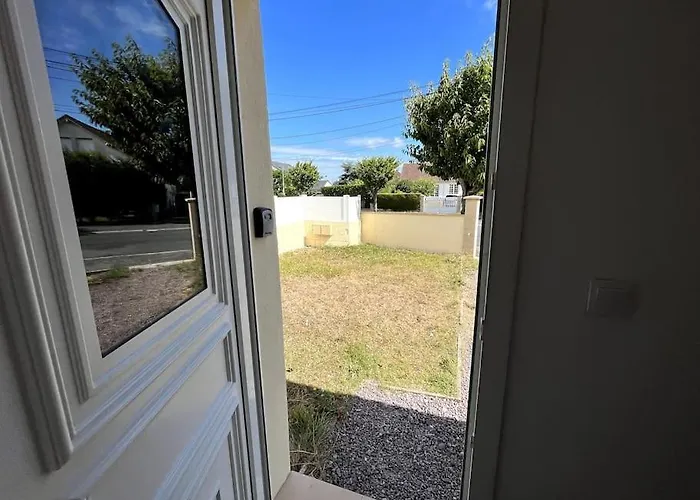 Auva - Sils Maison 48 M2 A 5 Minutes A Pied De La דירה